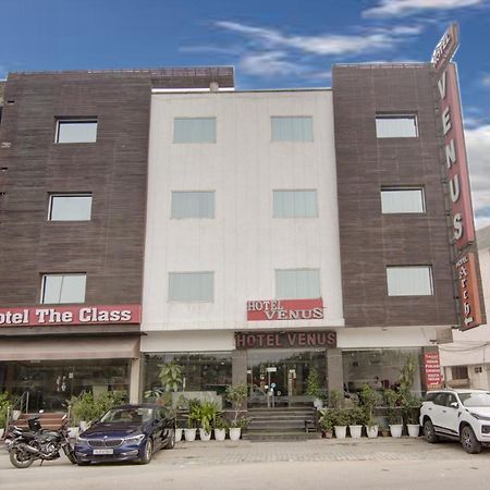 Hotel Venus Plaza Új-Delhi Kültér fotó