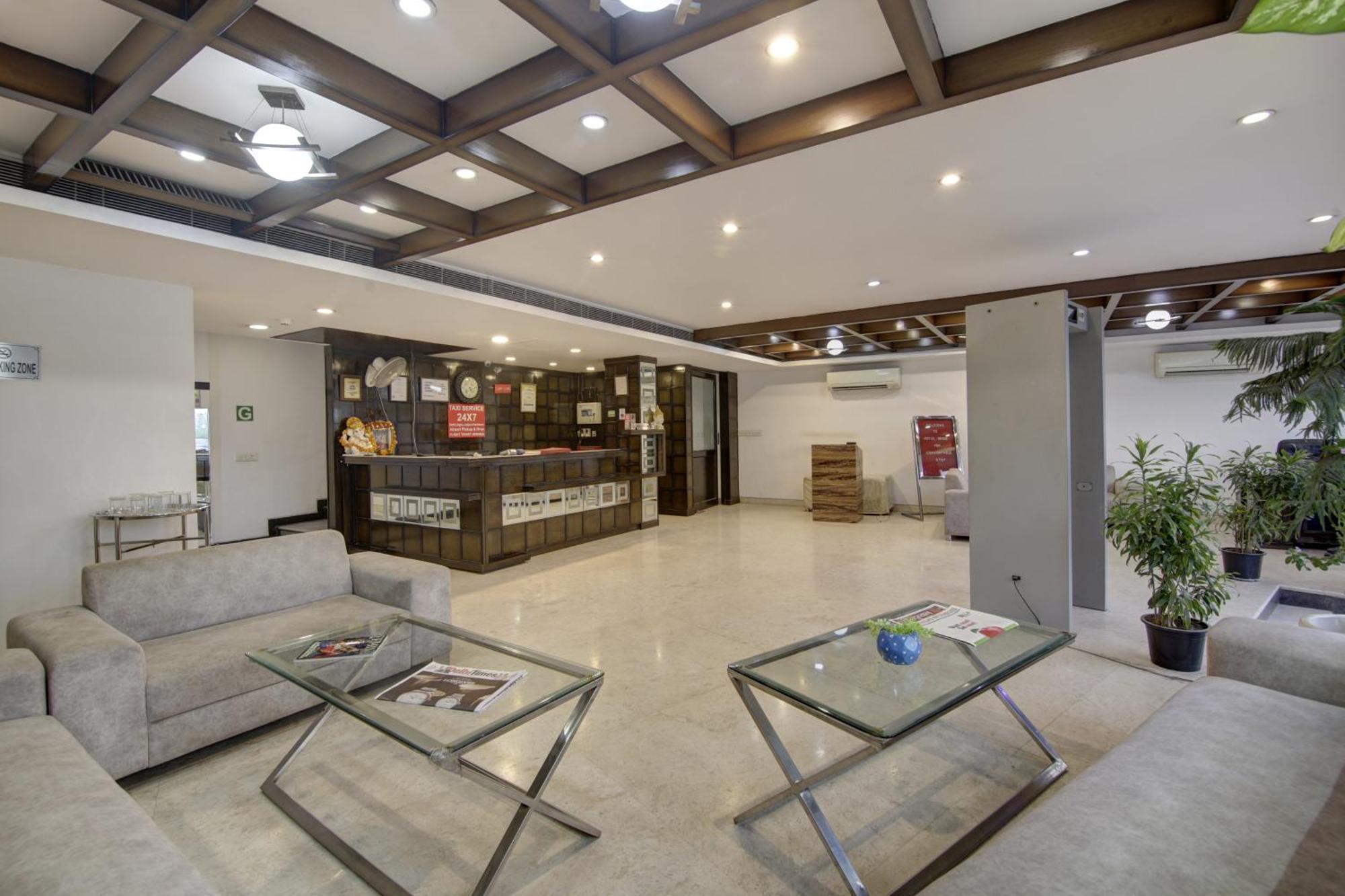 Hotel Venus Plaza Új-Delhi Kültér fotó