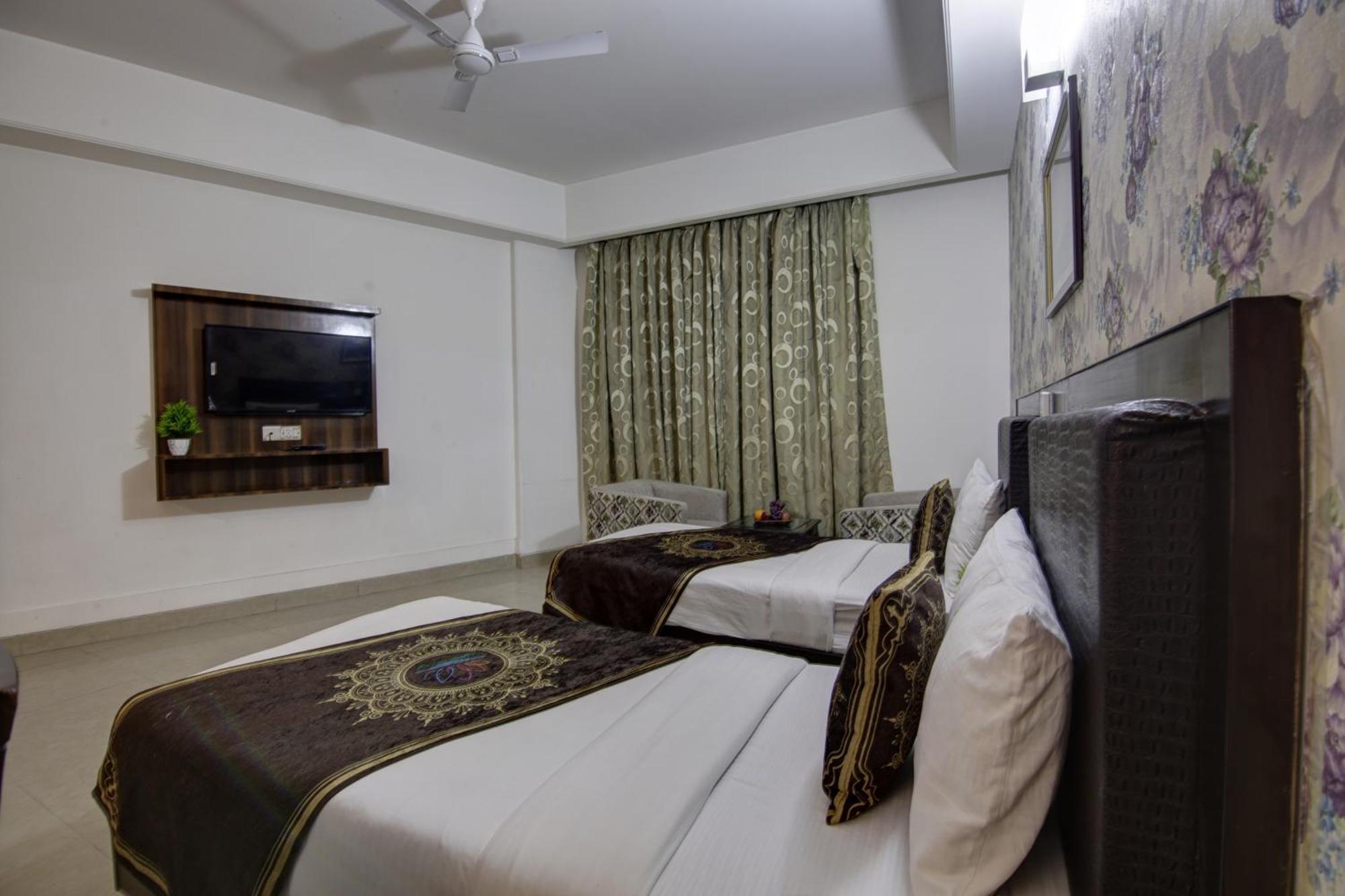 Hotel Venus Plaza Új-Delhi Kültér fotó