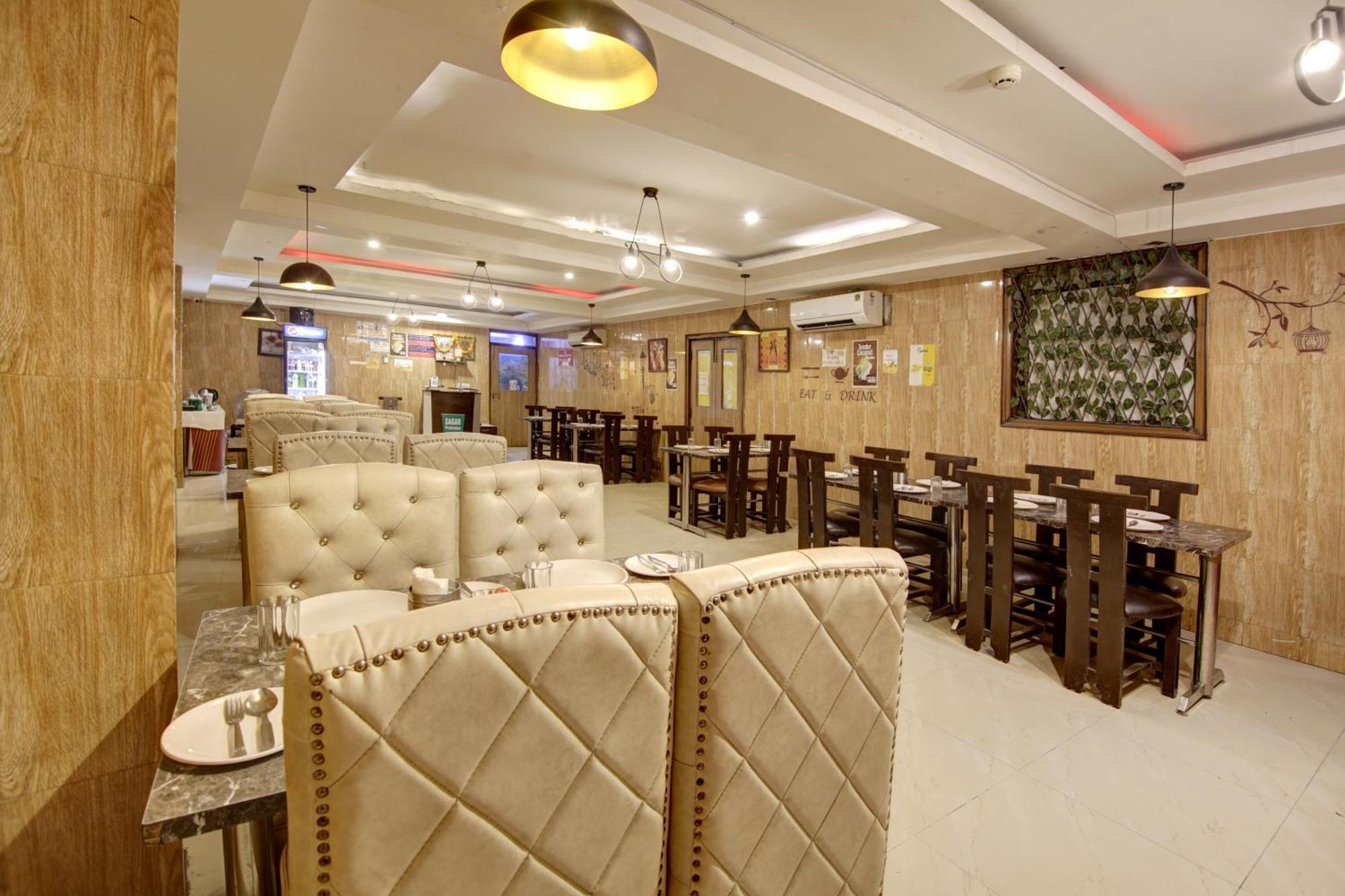 Hotel Venus Plaza Új-Delhi Kültér fotó