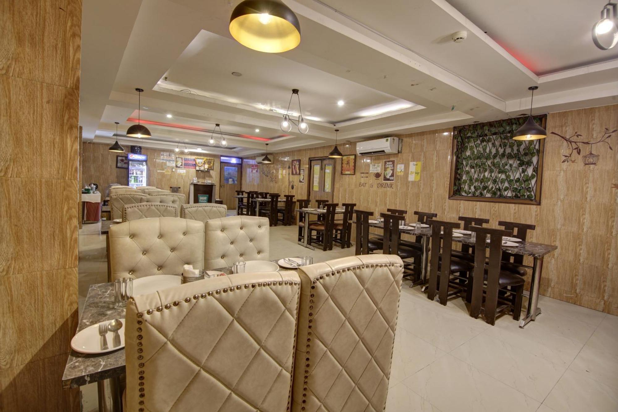 Hotel Venus Plaza Új-Delhi Kültér fotó