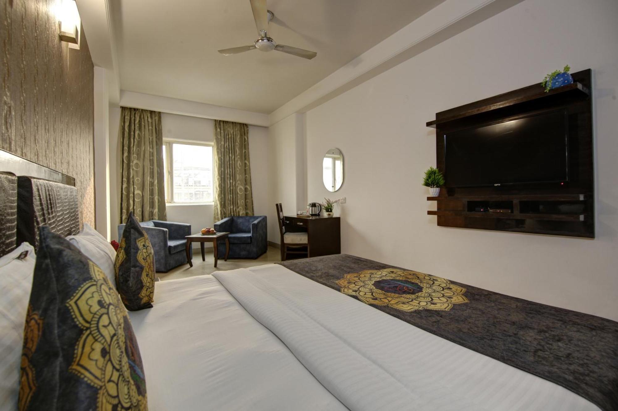 Hotel Venus Plaza Új-Delhi Kültér fotó
