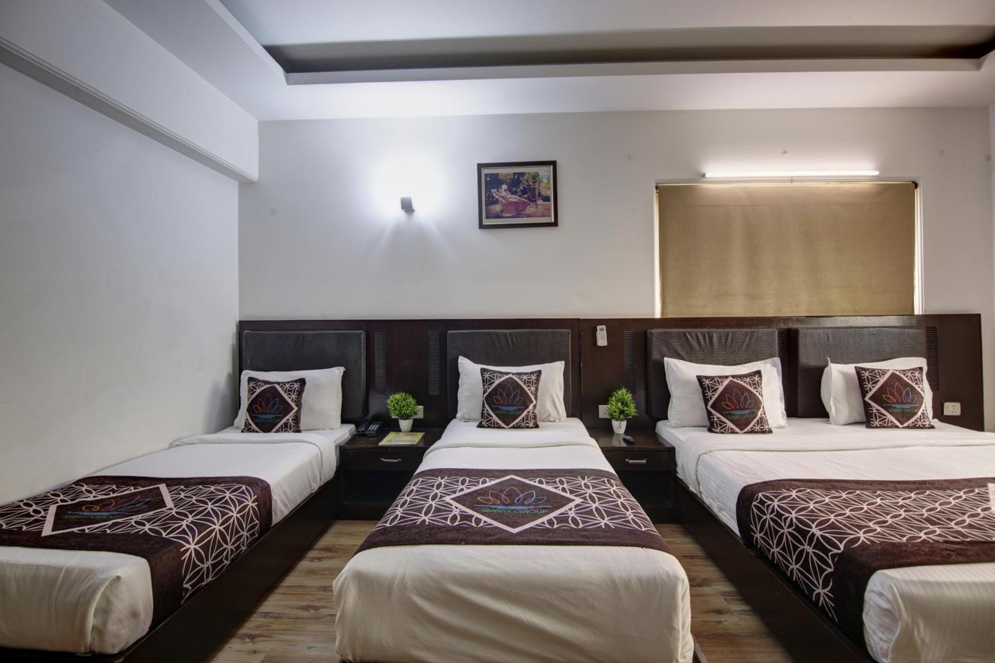 Hotel Venus Plaza Új-Delhi Kültér fotó