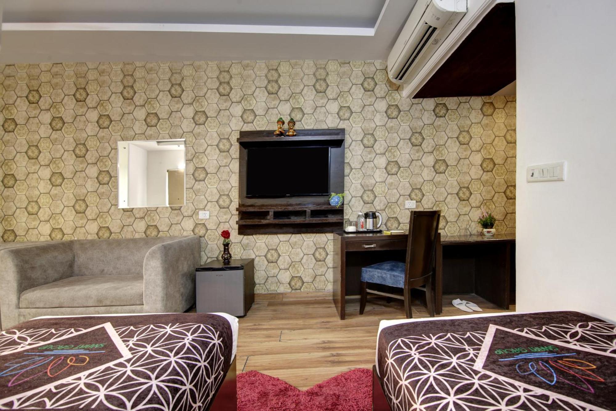 Hotel Venus Plaza Új-Delhi Kültér fotó