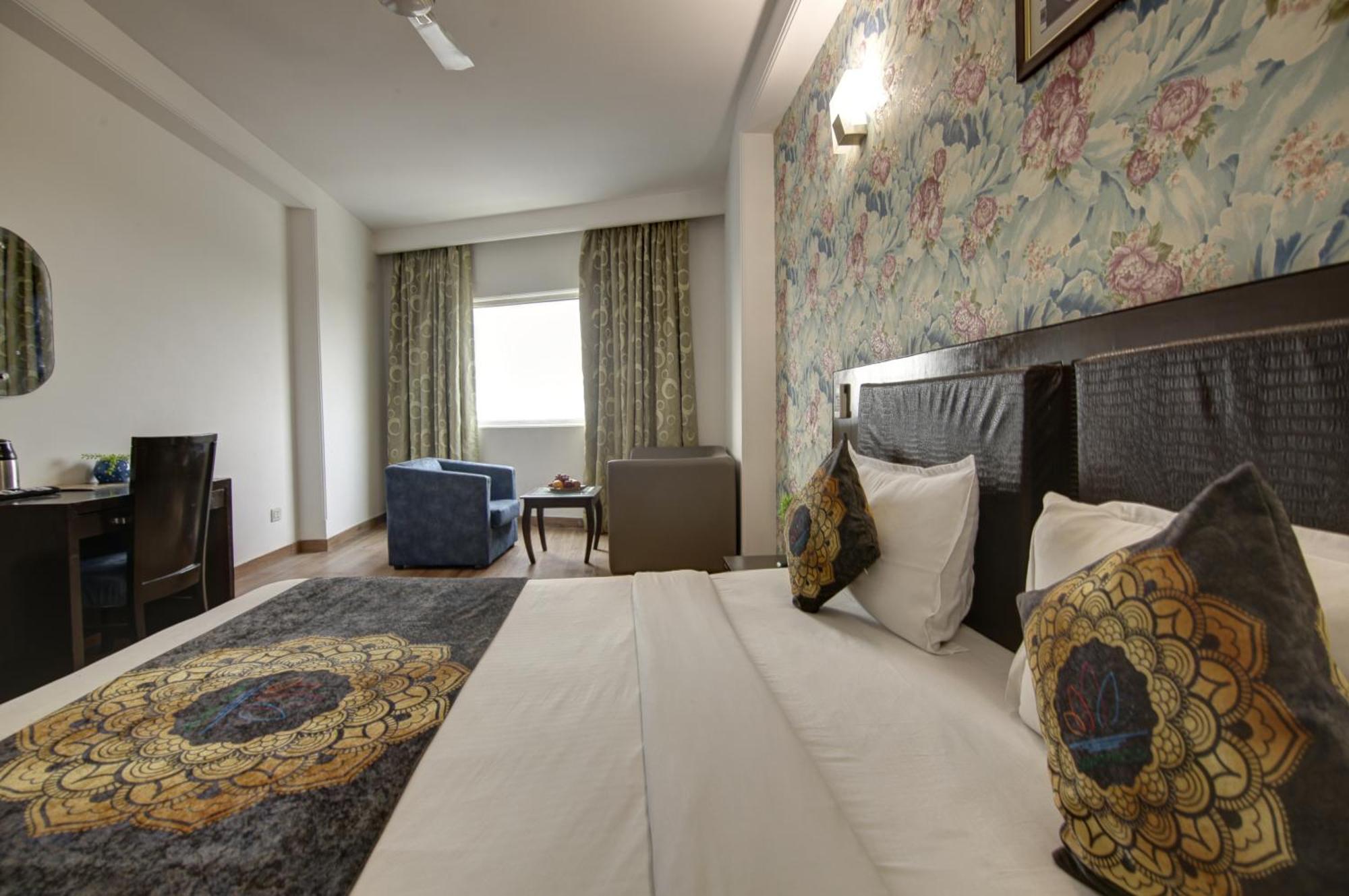 Hotel Venus Plaza Új-Delhi Kültér fotó