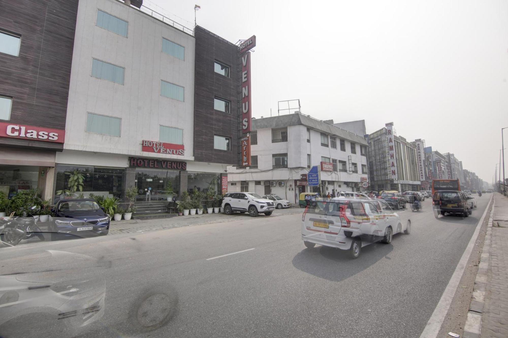 Hotel Venus Plaza Új-Delhi Kültér fotó
