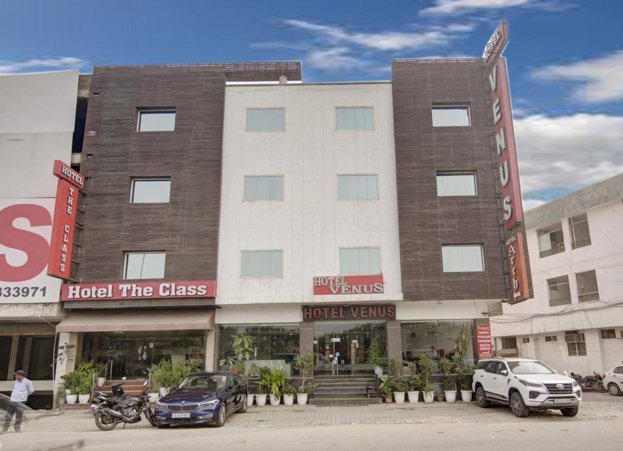 Hotel Venus Plaza Új-Delhi Kültér fotó